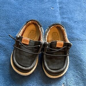 Hey Dude Black Kids Shoes-size 6